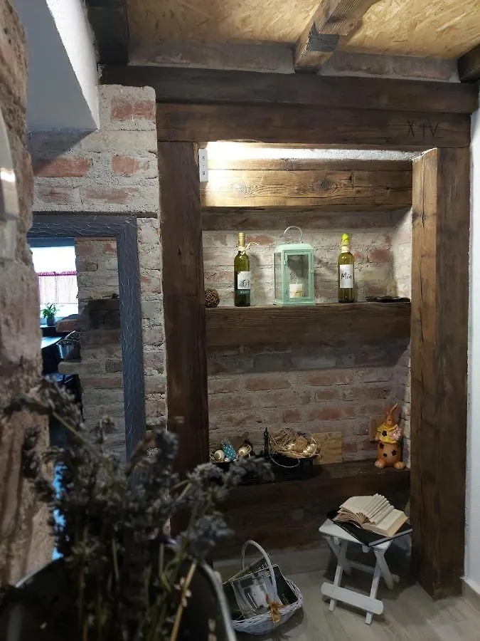 Aparthotel Apartment Ada Bed & Breakfast Gracac