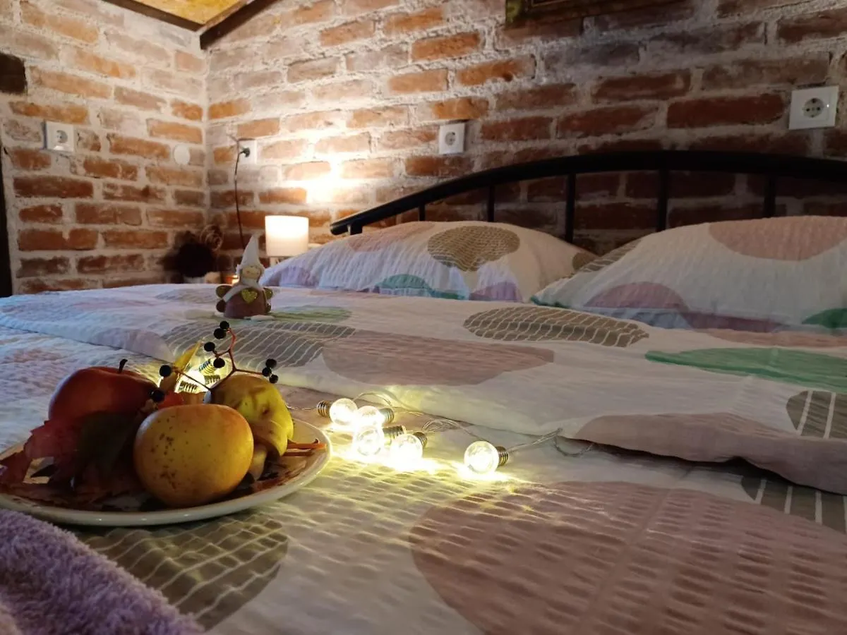 Aparthotel Apartment Ada Bed & Breakfast Gracac