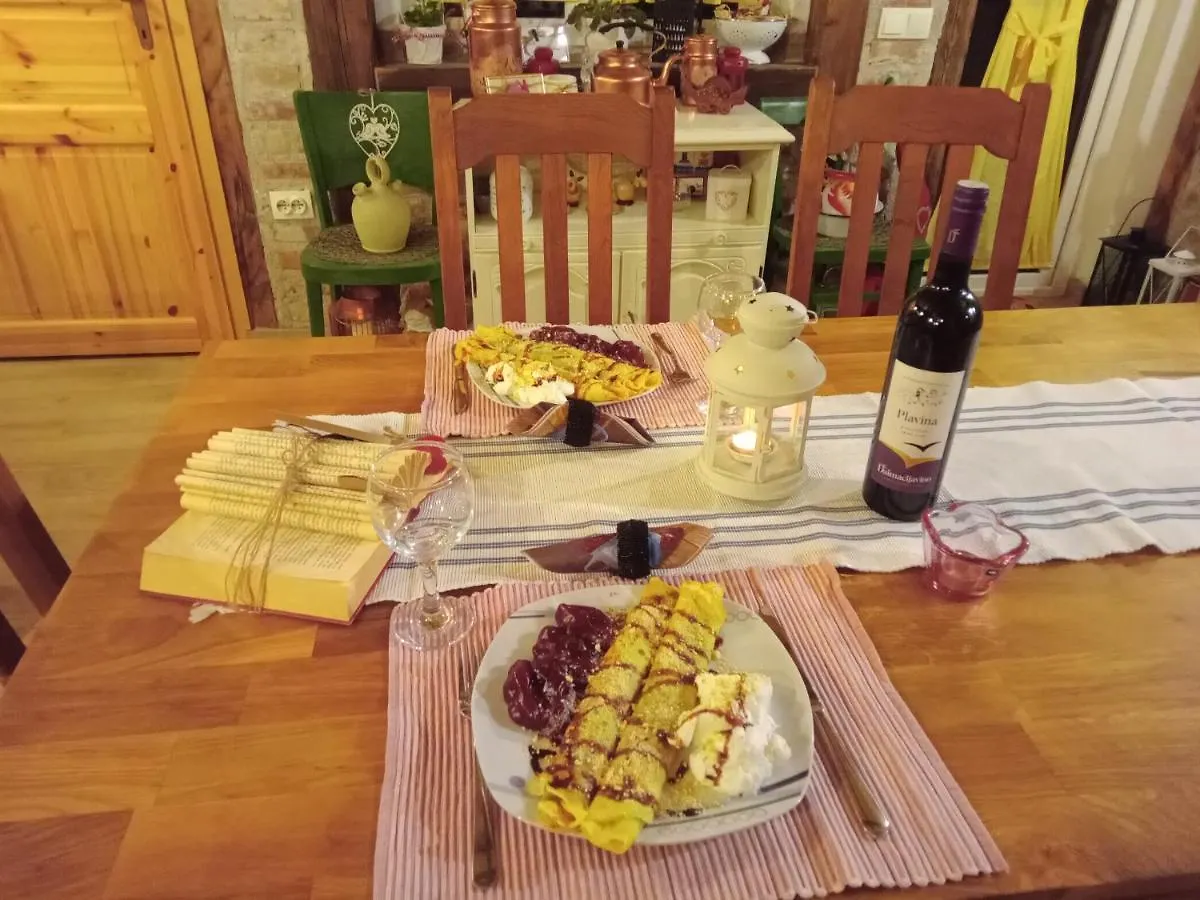 *** Aparthotel Apartment Ada Bed & Breakfast Gracac  Croatia