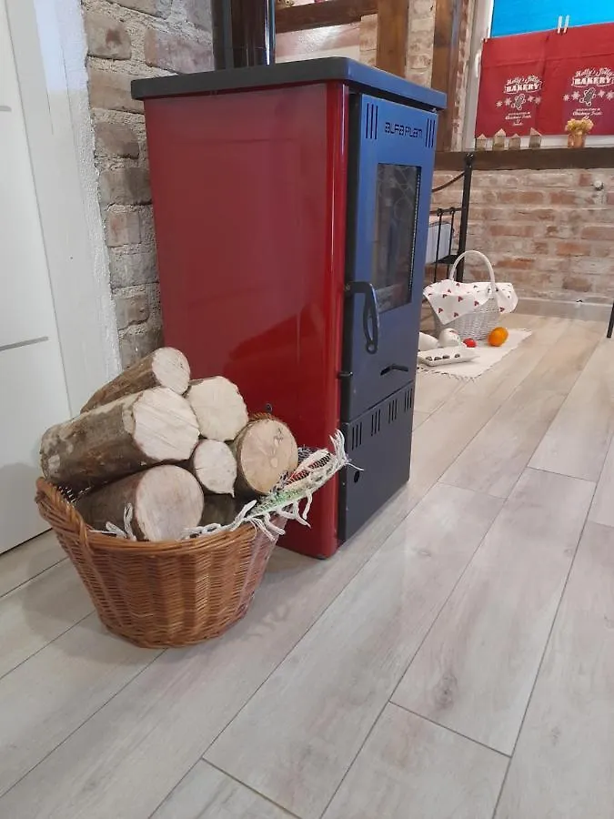Apartahotel Apartment Ada Bed & Breakfast Gračac