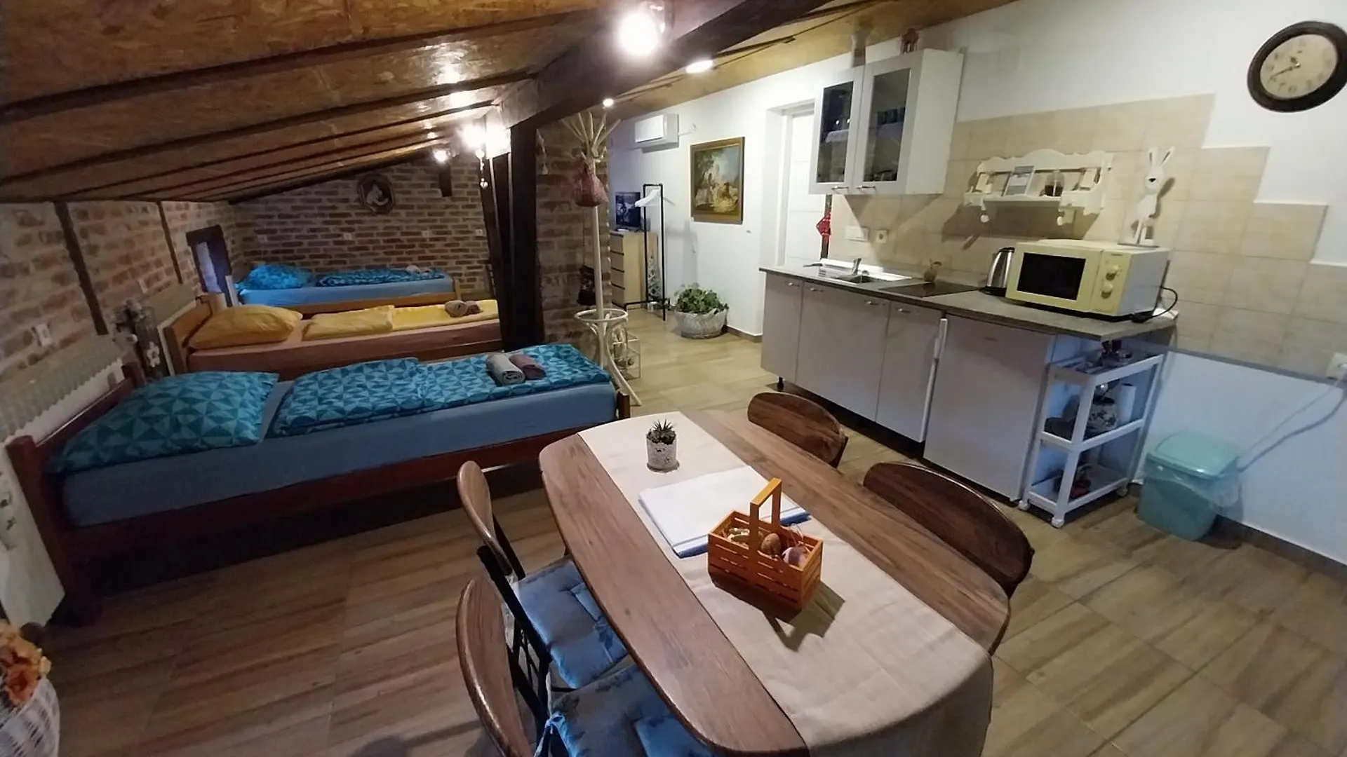 Apartment Ada Bed & Breakfast Gracac  Aparthotel