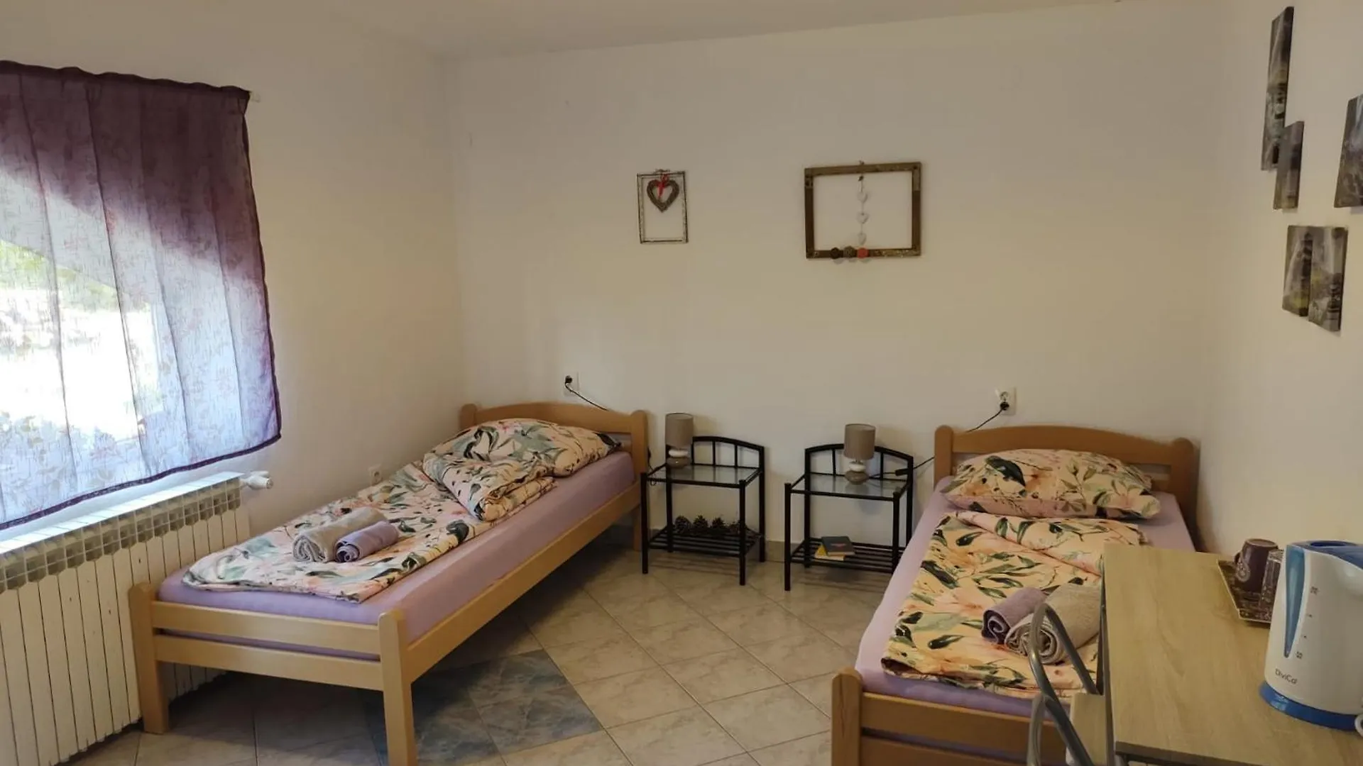 Apartment Ada Bed & Breakfast Gracac