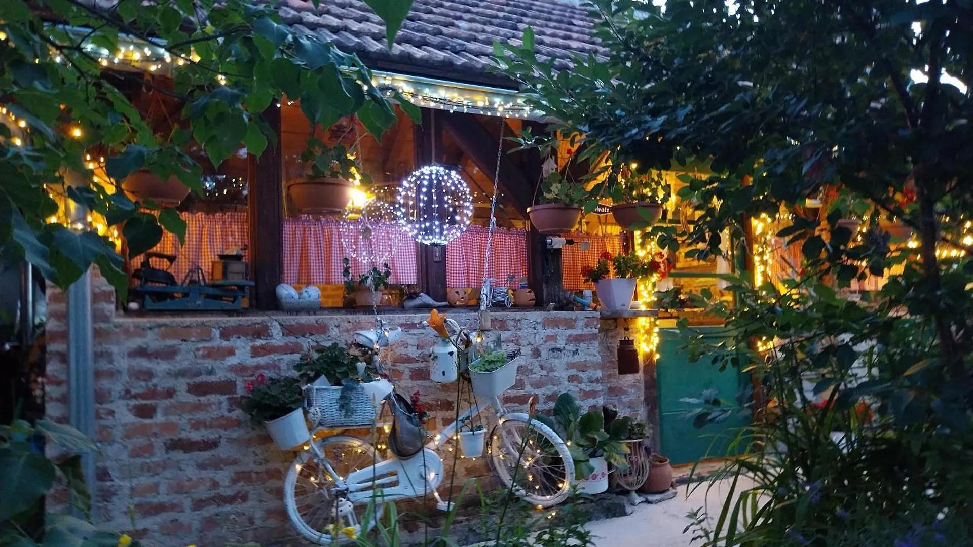 *** Aparthotel Apartment Ada Bed & Breakfast Gracac  Croatia