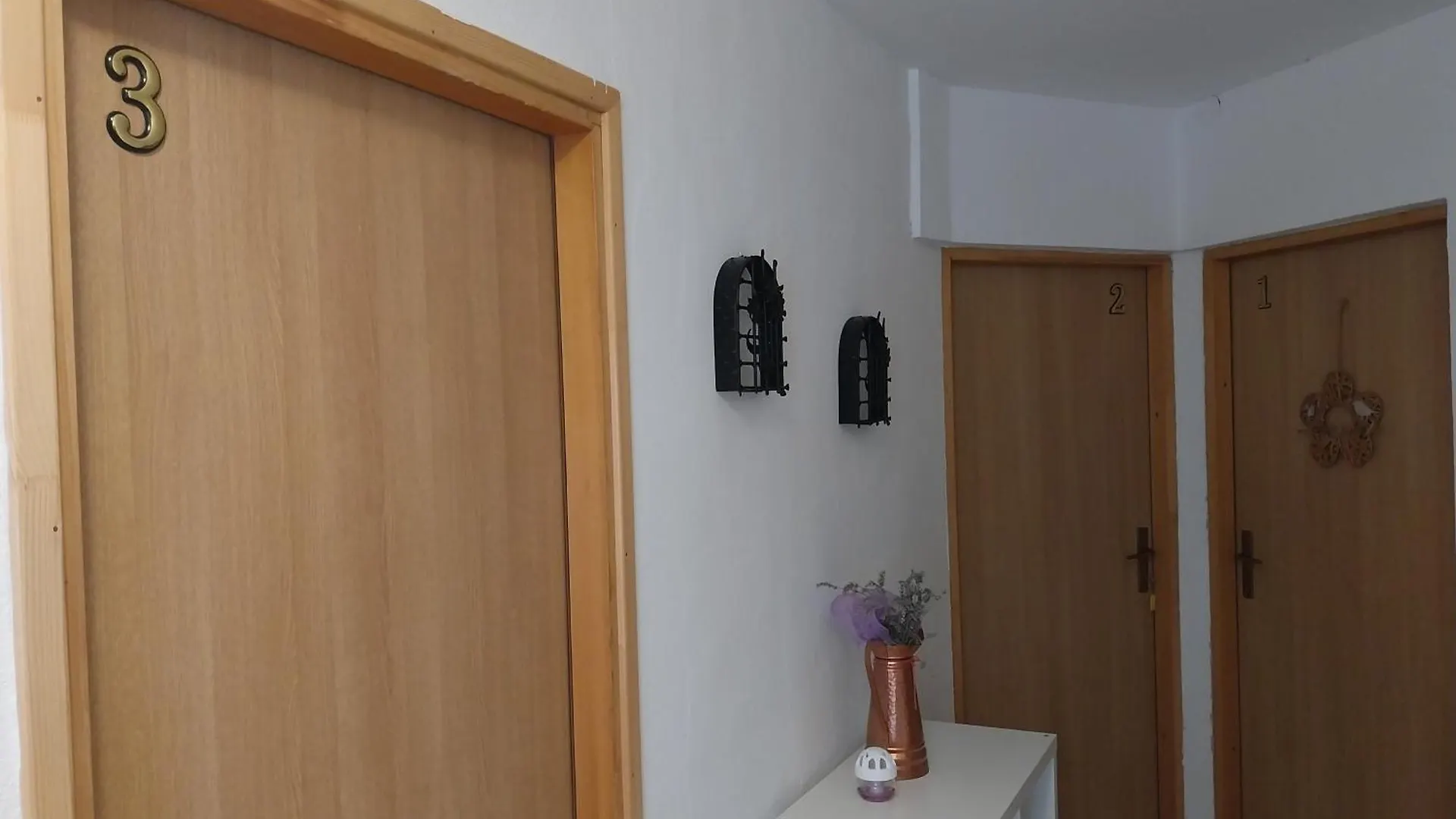 Apartment Ada Bed & Breakfast Gracac  3*, Gracac (Zadar)